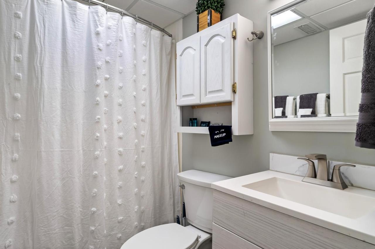 Lovely Condo W/ Indoor Pool *Only Steps To Parkway Gatlinburg Exterior foto