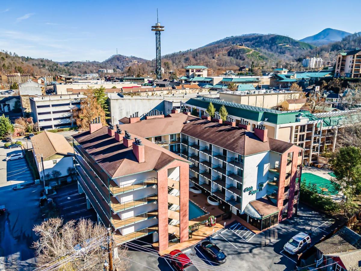 Lovely Condo W/ Indoor Pool *Only Steps To Parkway Gatlinburg Exterior foto